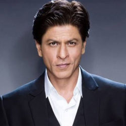 बलिउड अभिनेता शाहरुख खानद्वारा हजार थान पीपीई किट सहयोग