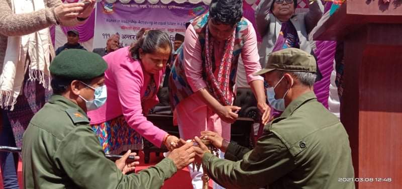 महिलाहरु अझैपनि अधिकारको पखाईमा 