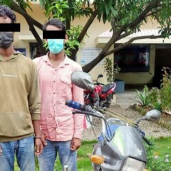 चोरीको मोटरसाइकलसहित दुईजना पक्राउ
