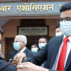 प्रधानन्यायाधीशलाई अदालत परिसरमा प्रवेश गर्न नदिने बारको तयारी