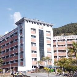अस्पतालको तेस्रो तलाबाट खसेर एक महिलाको मृत्यु