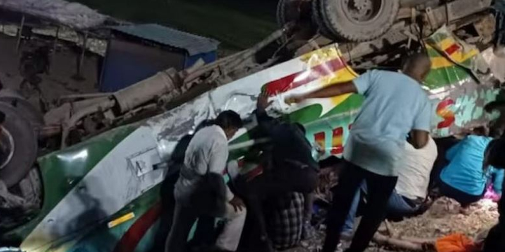 बङ्गलादेश बस दुर्घटना:१७ जनाको मृत्यु, २५ बढी घाइते