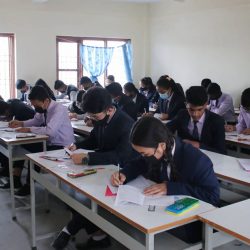 धनुषाको एक परीक्षा केन्द्रमा  नेपालीको ठाउँमा विज्ञान विषयको प्रश्नपत्र पुग्यो