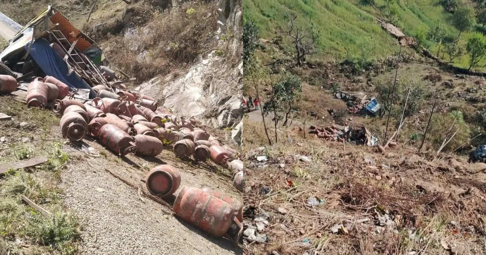 नेपालगन्जबाट दैलेख जाँदै गरेको सिलिन्डर बोकेको ट्रक दुर्घटना, ३ जनाको मृत्यु