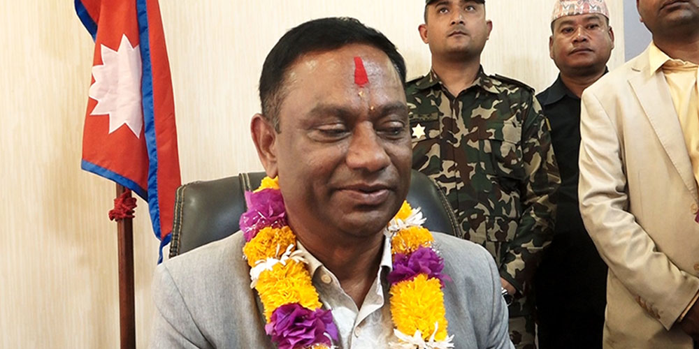 राष्ट्र र जनताको हितहुने गरि काम गर्ने वनमन्त्री महतोको प्रतिवद्धता