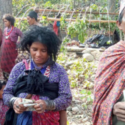 लुम्बिनी सरकारद्धारा राउटेहरुलाई दशैँ खर्च प्रदान