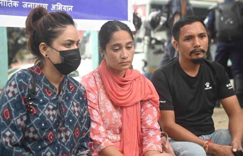 अस्पतालबाट फर्केर पुन: अनशन बसिन् भारती