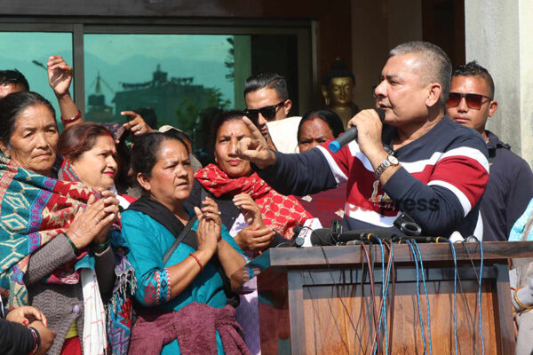 शनिबारको प्रदर्शनमा म पनी सहभागी हुन्छु : दुर्गा प्रसाईं
