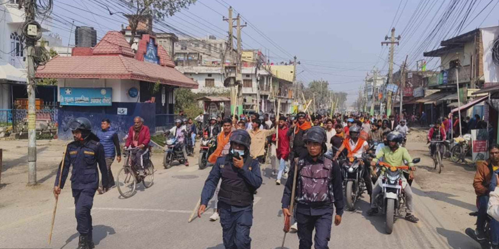 वीरगञ्जमा तनाव वढेसंगै अनिश्चितकालीन कर्फ्यू