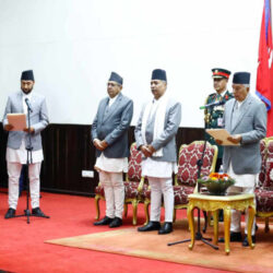 नवनियुक्त १६ मन्त्रीले लिए शपथ,यस्तो बन्यो प्रधानमन्त्री प्रचण्डको टीम