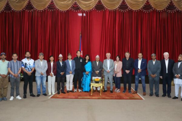 राष्ट्रपतिसँग एम्स अध्यक्ष पाकोको भेट, नेपालमा बोर्ड बैठक राखेकोमा दिए धन्यवाद